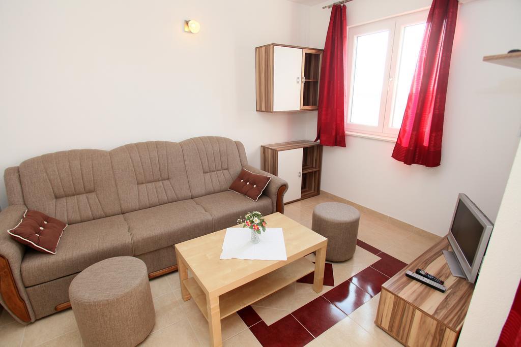 Apartments Villa Karlo Kaštela Kültér fotó