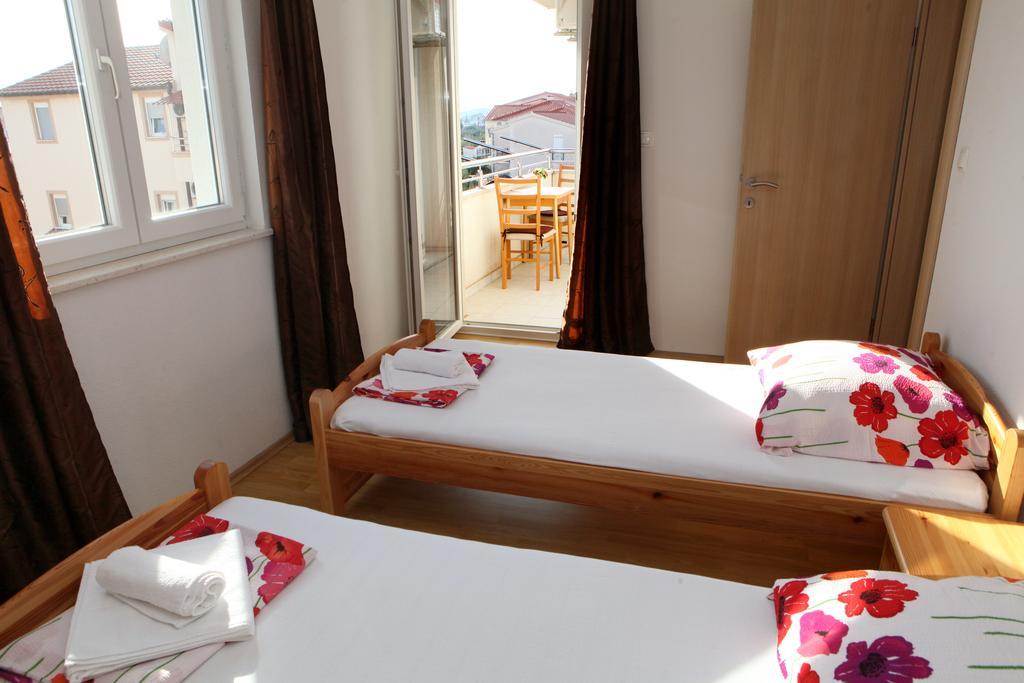 Apartments Villa Karlo Kaštela Kültér fotó