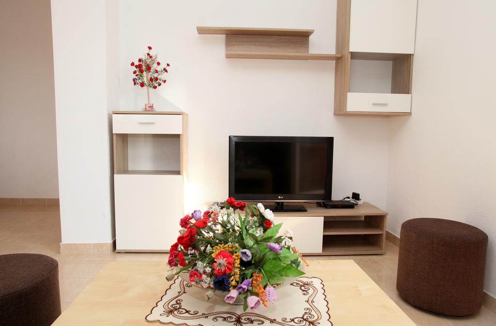 Apartments Villa Karlo Kaštela Kültér fotó